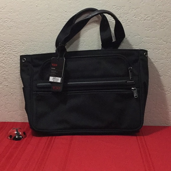 tumi alpha tote